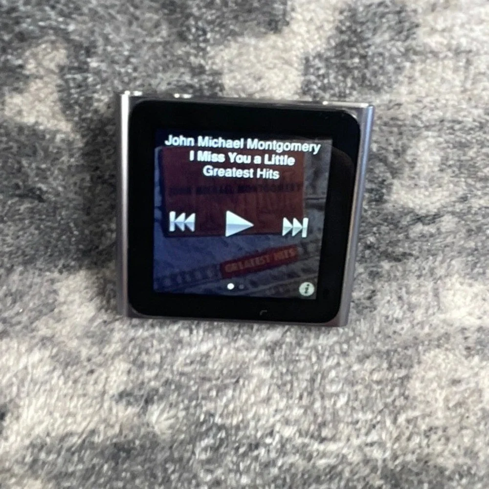 Apple iPod Nano 6th Generation Metallic Tested Works Good Scuff On Back Clip